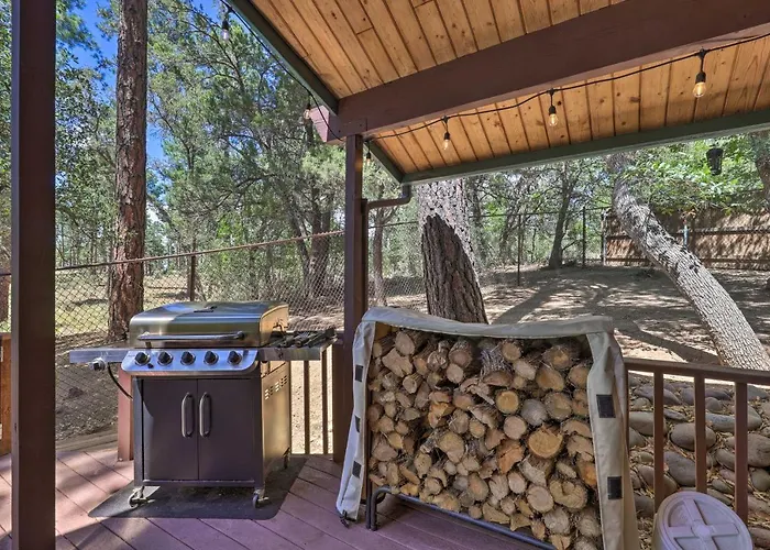 Deck W/ Wooded Views: Rustic-chic Cabin! *